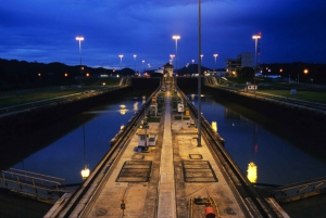 Best foot tours in Panama City