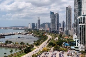 Panama-stad en Miraflores-sluizen