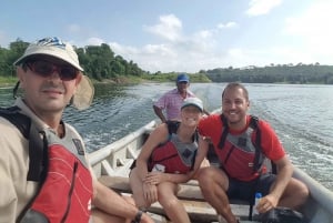 Panama City: Bayano Lake Canyoning Day Tour