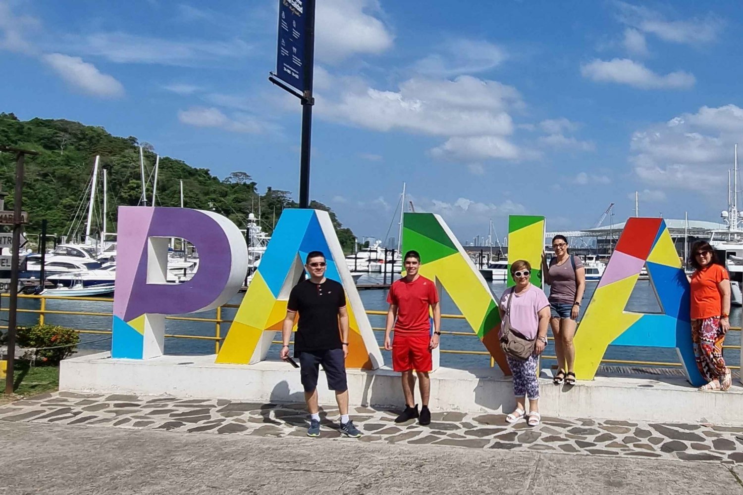 Panama City: Causeway ja Vanhankaupungin kiertoajelu.