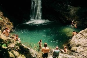 Panama Stadt: Embera Dorf & Wasserfall Regenwald Tour