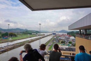 Ciudad de Panamá: Fuerte de San Lorenzo y esclusa de Agua Clara del Canal de Panamá