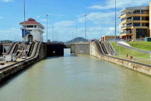 Panama Cityn kohokohdat & Panaman kanavan kierros