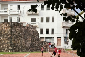 Panama City: Local to the Not so Local Food & Culture Tour