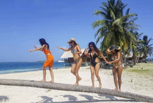 Panama City: Money Heist and San Blas Islands Day Trip