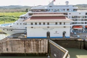 Panama City: Panama Canal Combo Tour with Agua Clara