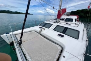 Ciudad de Panamá/Portobelo: Excursión en catamarán con snorkel y almuerzo