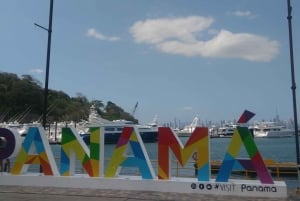 Panama City: City and Panama Canal Private Tour