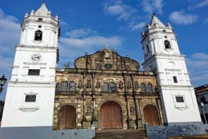 Panama City: Private Walking Tour