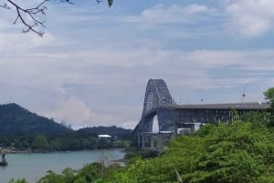 Ciudad de Panamá: Esclusas de Miraflores y tour de la ciudad en grupo reducido