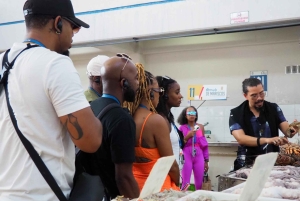 Tour gastronomico dello street food a Panama con oltre 20 assaggi