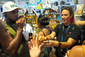 Tour gastronomico dello street food a Panama con oltre 20 assaggi