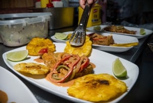Panama City: Gatemat-tur med 24 smaker