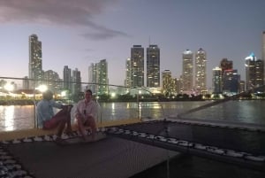 Cidade do Panamá: Passeio de Catamarã pela Baía do Panamá ao pôr do sol com bar aberto
