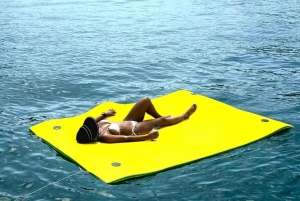 Panama City: Taboga Island Catamaran Cruise with Lunch