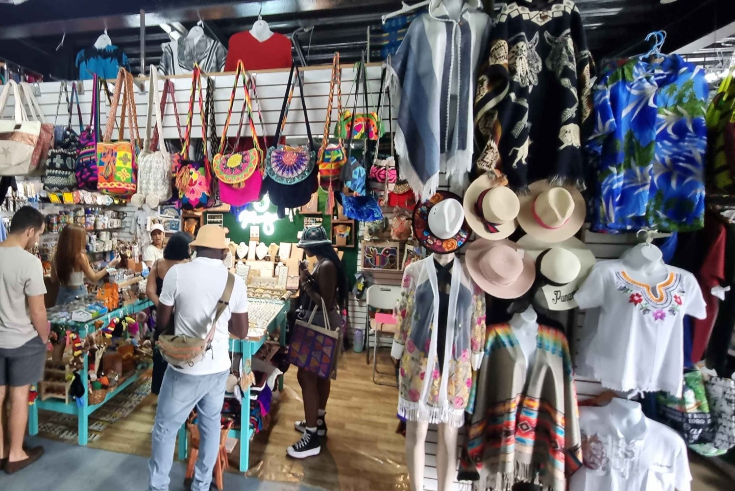 Panama City Tour: A mixture of Cultures and times