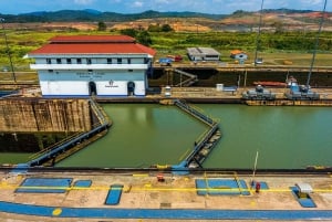 Panama City: Panama Canal Miraflores Locks and Tour