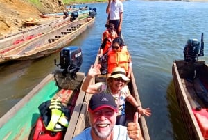 Panama City : Visitez la culture indigène Emberá, la jungle et les chutes d'eau.