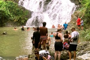 Panama City: Besuche die indigene Kultur der Emberá, den Dschungel und die Wasserfälle