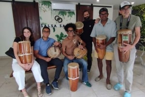 Panama Drumming Cultural Immersive Experience med lokal professionel