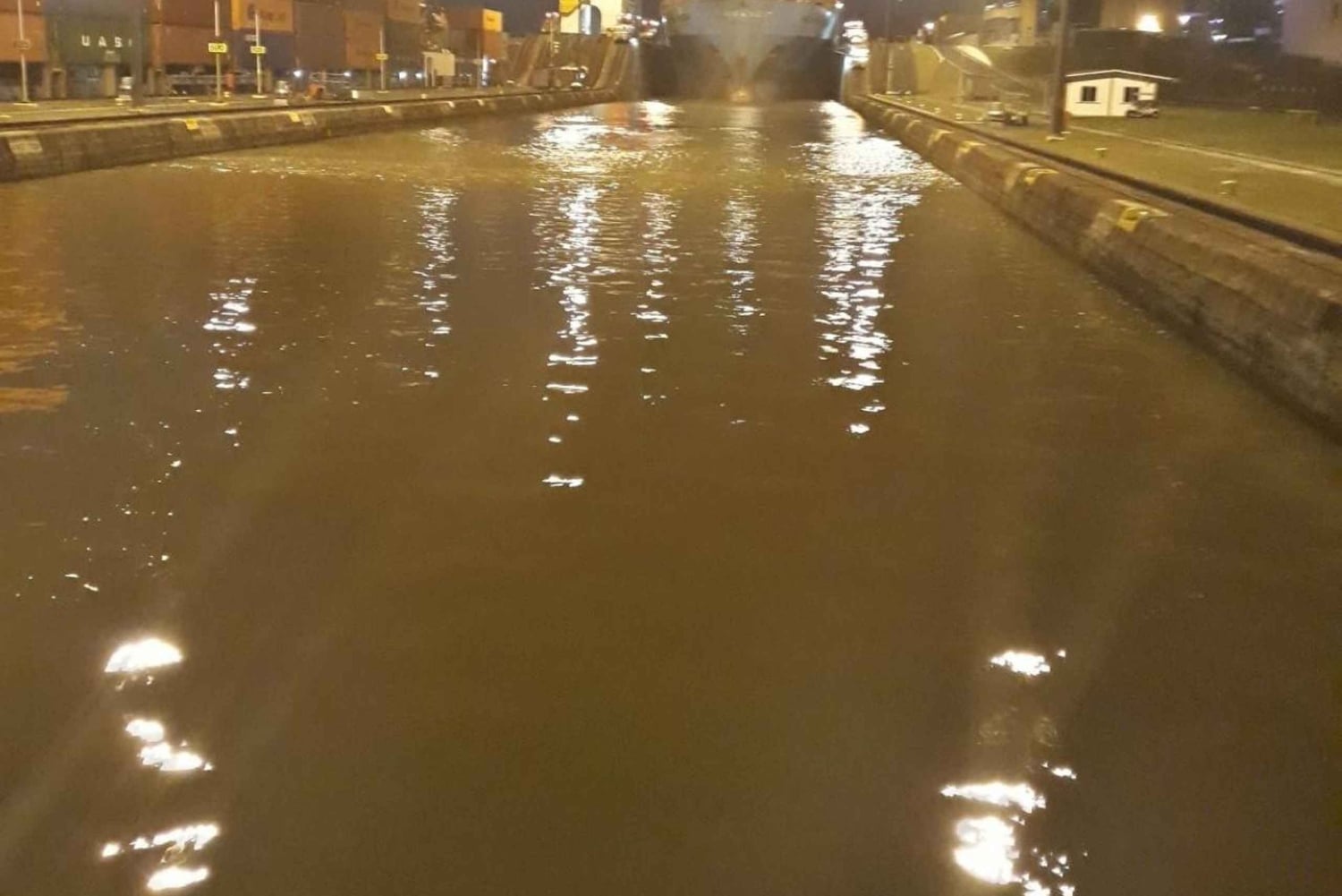 Panama: Wycieczka po Kanale Panamskim przez dwie śluzy z lunchem