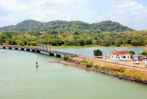 Portobelo en de nieuwe sluizen van het Panamakanaal