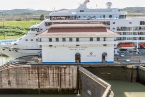 Visite privée des écluses du canal de Miraflores et visite à pied de Casco Viejo