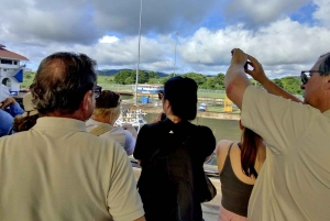 Private tour of the Panama Canal, Old Town, Panoramic views, and Calzada Amador