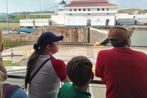 Tour privado Conexión aeropuerto Tocumen, Canal de Panamá y Casco Antiguo