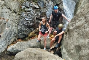 Rappel y excursión a la Montaña del Indio Durmiente en el valle de Antón