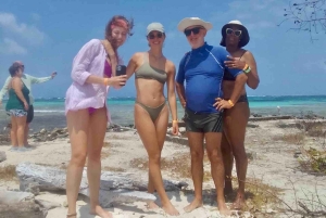 San Blas Island Hopping Day Tour + Lunch + Drink