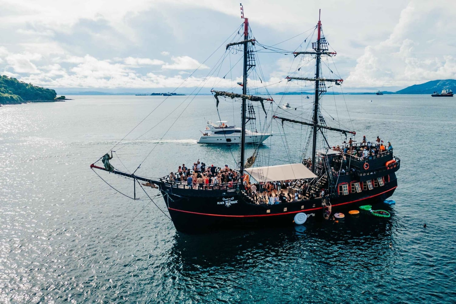 Taboga Island: All Inclusive Daytrip on board a Pirate Ship