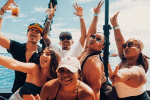 Taboga Island: All Inclusive Daytrip on board a Pirate Ship