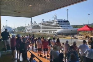 Centre des visiteurs du canal de Panama et visite de la ville