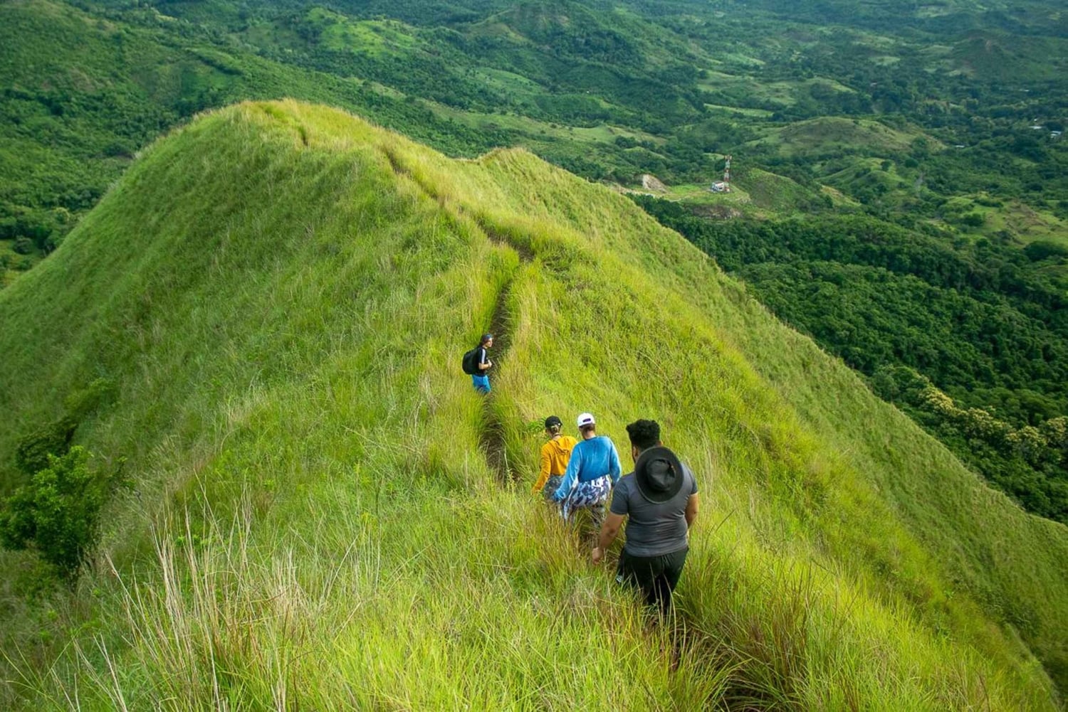 Tour Los Picachos de Olá und Cascada Las Mesitas