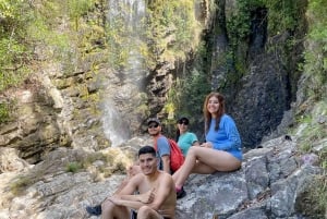 Tour Los Picachos de Olá und Cascada Las Mesitas