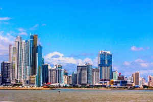 VIP Private roundtrip transportation service in Panama city