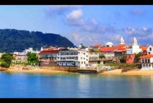 Tour a piedi attraverso i tesori nascosti del Casco Viejo