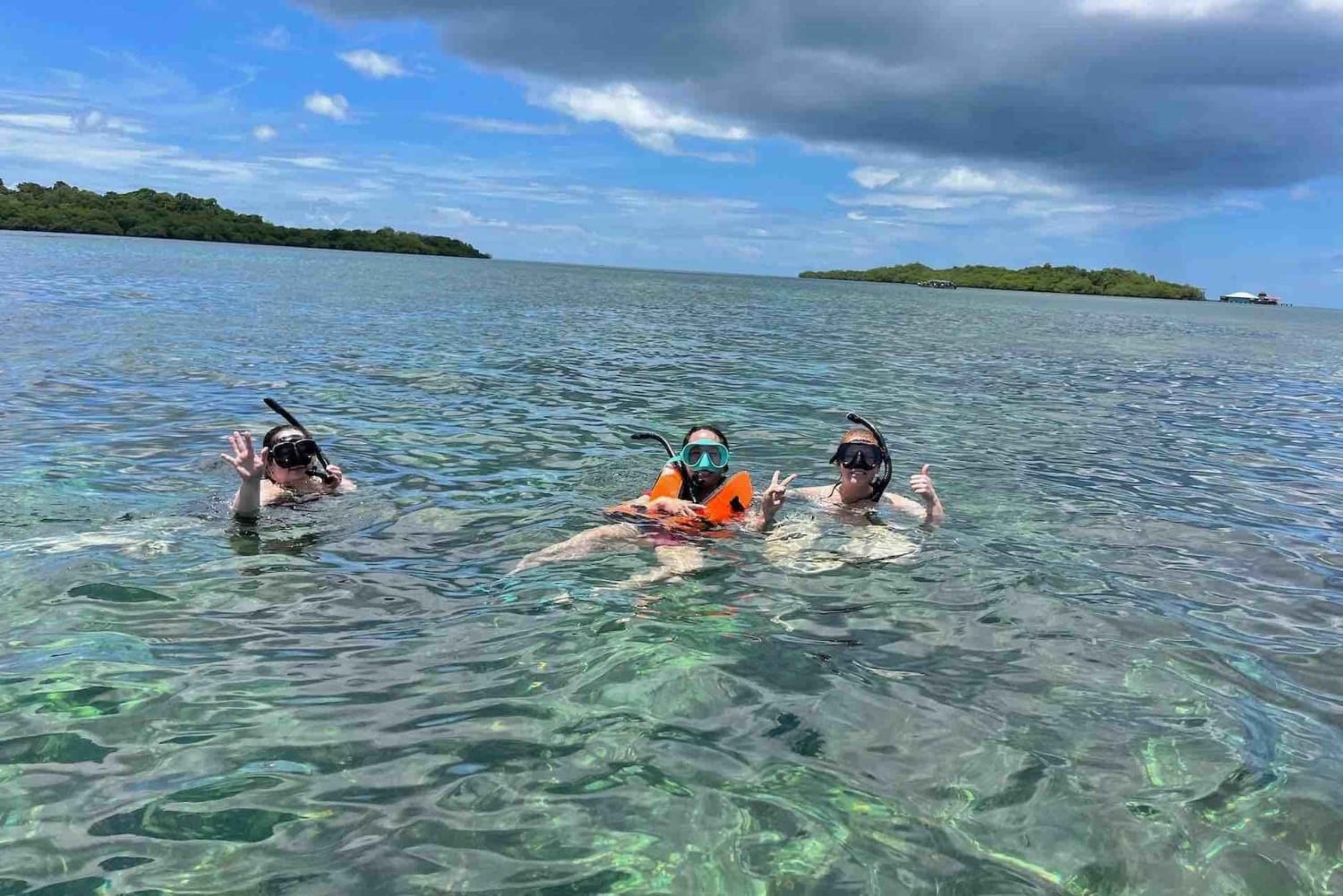 Zapatilla Island Hopping Day Tour