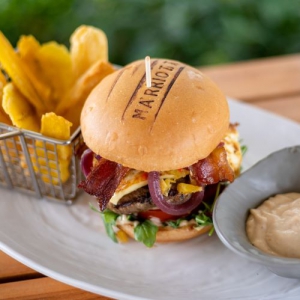 Burger Week Panama - Azul Pol Bar & Grill in JW Marriott Hotel