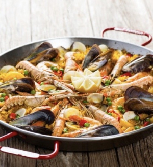 Paella Afternoon Azul Pool Bar & Grill