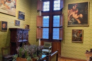 3 Loire-slotte Live Guidet Lille gruppe i minivan Vingård