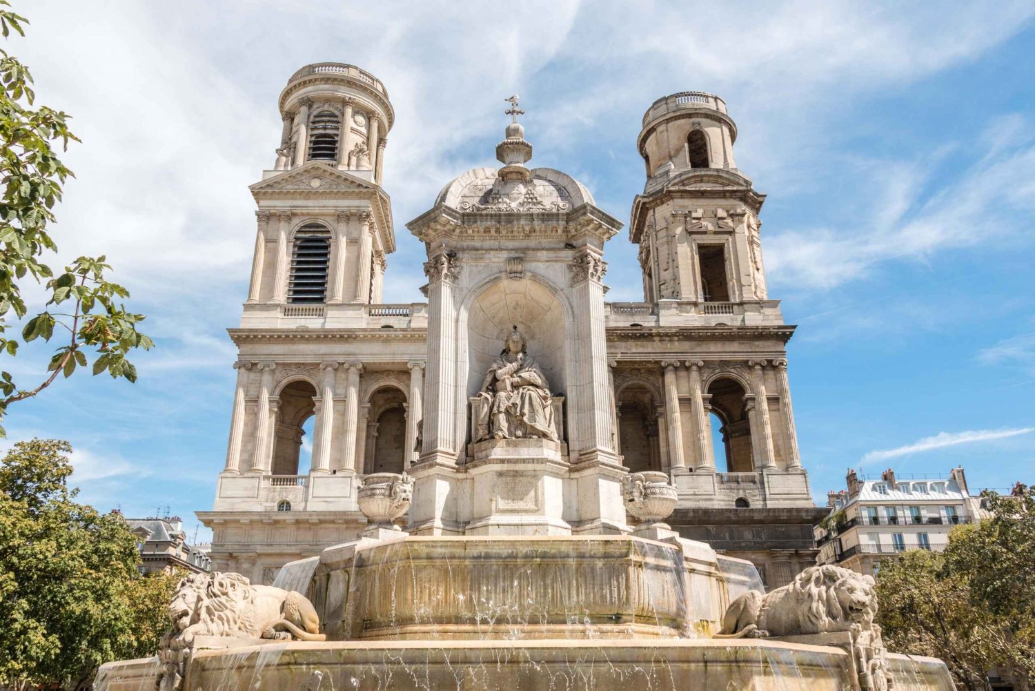 Walking Tour in old Paris half day