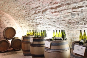 Excursion d'une journée à Chablis au départ de Paris, comprenant 8 dégustations et le déjeuner