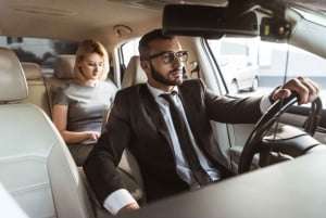 Charles de Gaulle Airport: Private Transfer to/from Paris