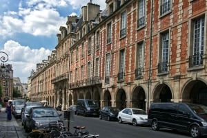 Discover Paris in Style: Private Guided Walking Tour