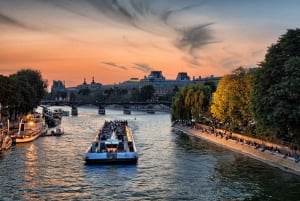 Discover Paris in Style: Private Guided Walking Tour