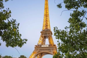 Walking Tour with Reserved Notre-Dame & Sainte Chapelle Opt.