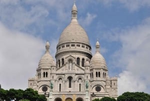Discovering Le Marais: Guided Walking Tour of Paris