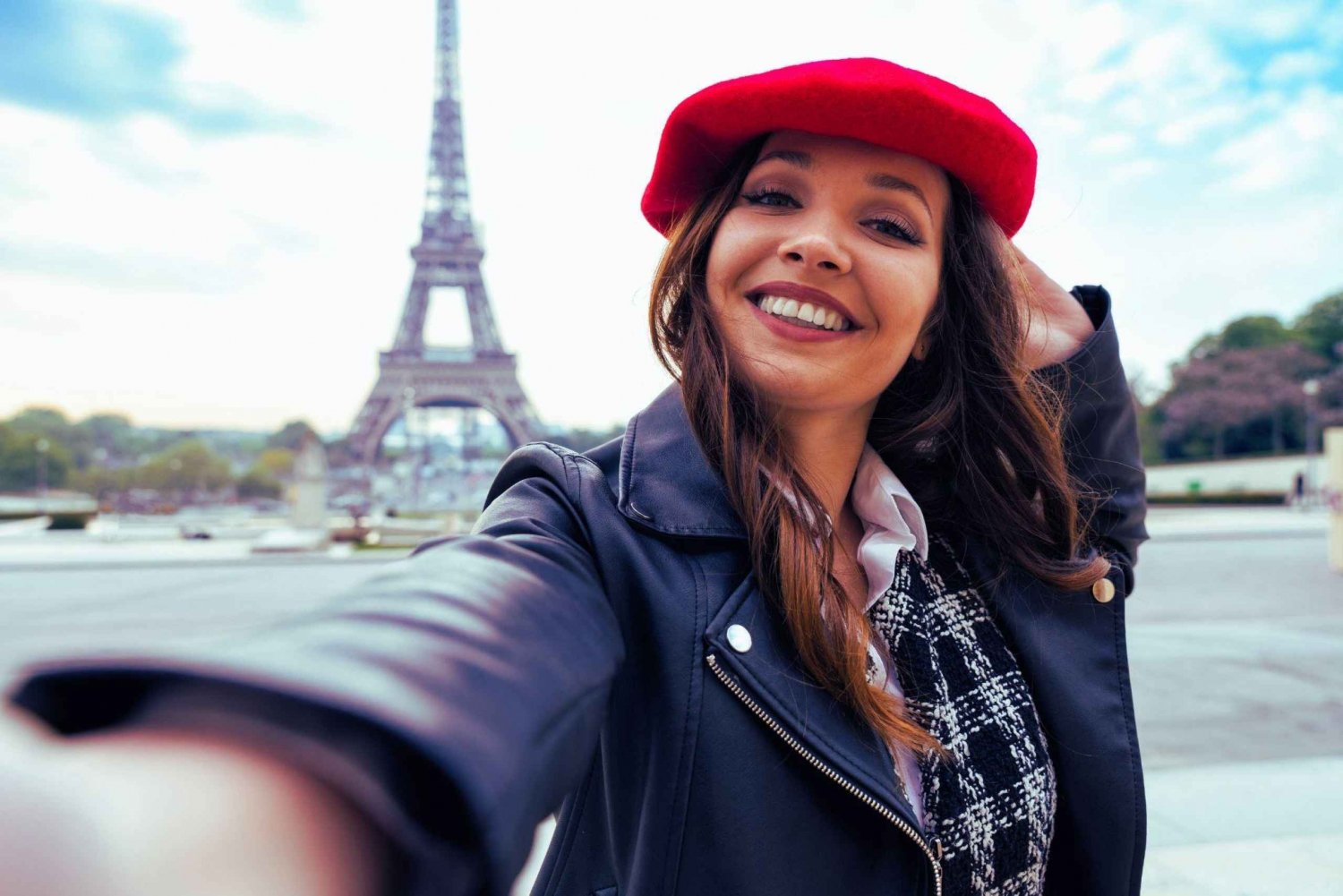 Acesso à Torre Eiffel com anfitrião